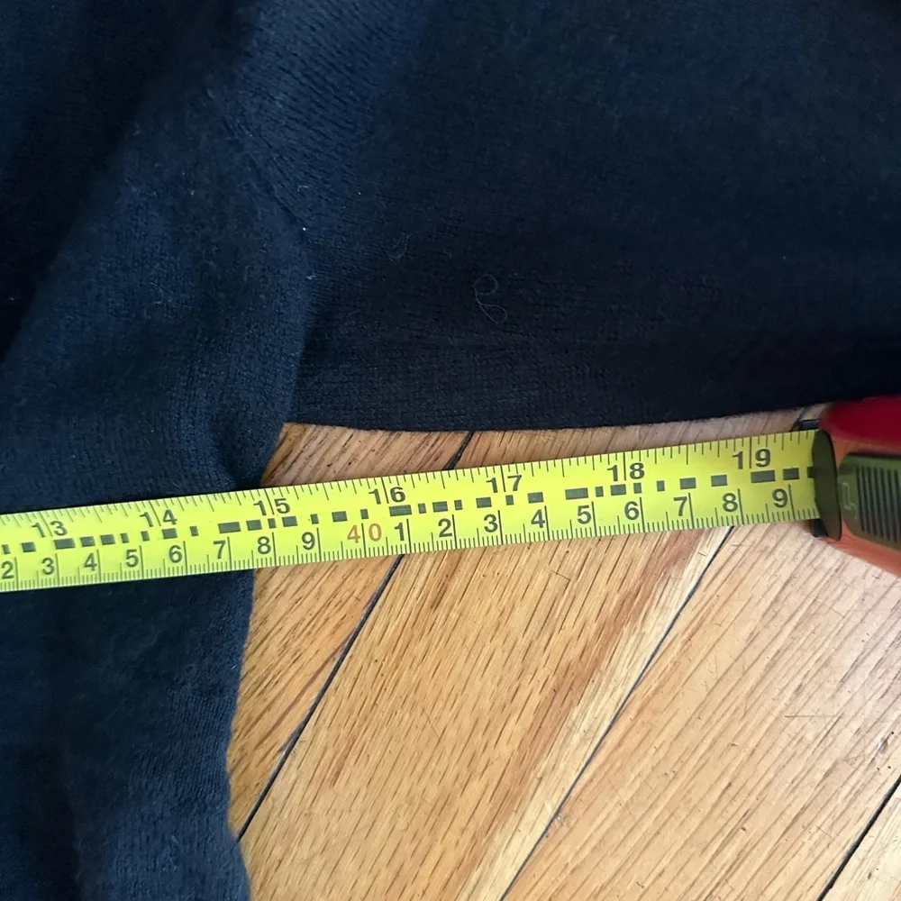 J. Crew Black V-Neck Long Sleeve Sweater